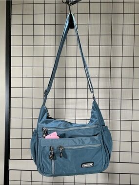 Teal Multi Pocket Crossbody Bag Lightweight Nylon Travel Everyday Organizer